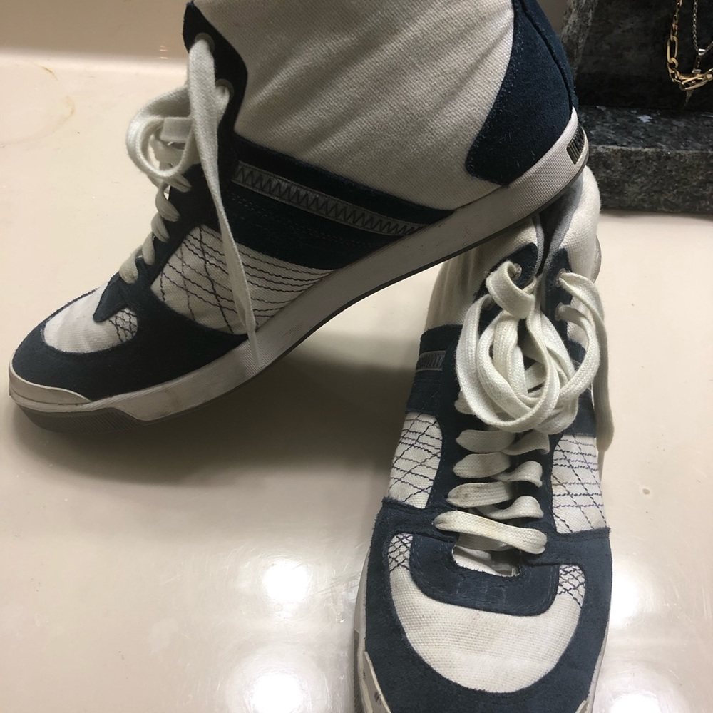 Diesel Men’s High Top Sneakers View 2